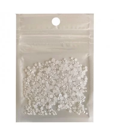 دیزاین مروارید ناخن سفید