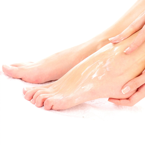 طرز استفاده از سوهان پا-مرطوب کرد پوست پا